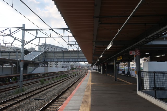 向洋駅 ホーム