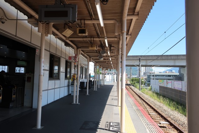 大町駅 ホーム