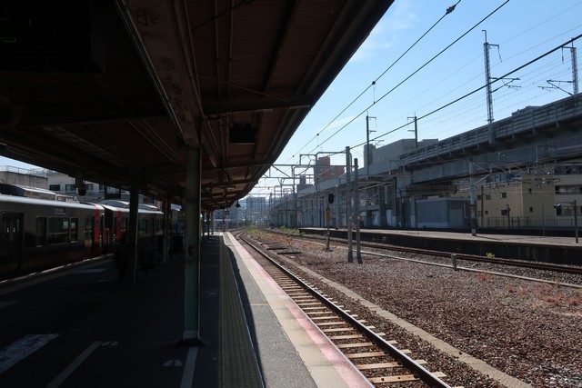 横川駅 ホーム
