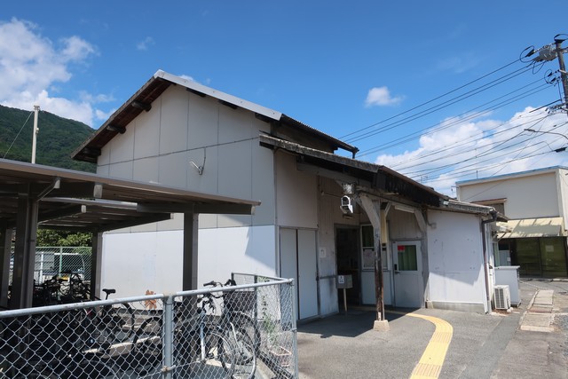 梅林駅 ホーム