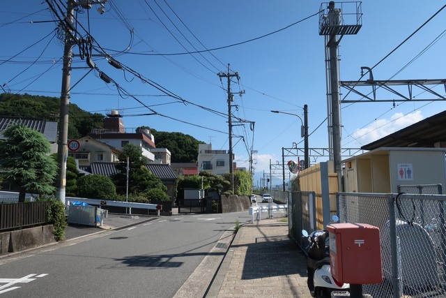 三滝駅 駅前