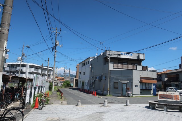 古市橋駅 駅前