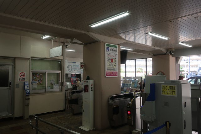 横川駅 改札口