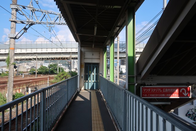 天神川駅 駅舎