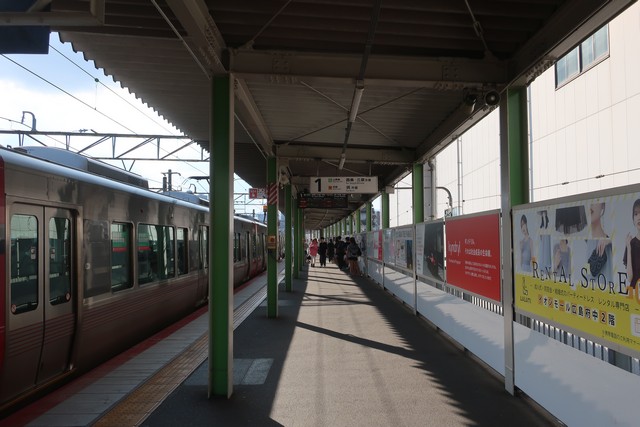 天神川駅 ホーム