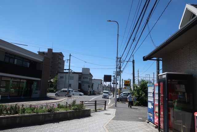 古市橋駅 駅前