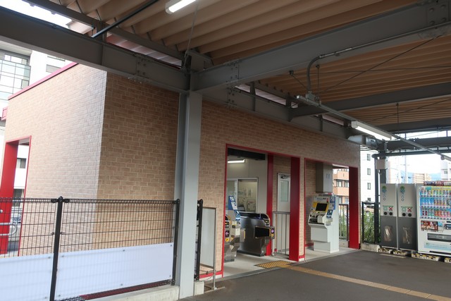 向洋駅 ホーム
