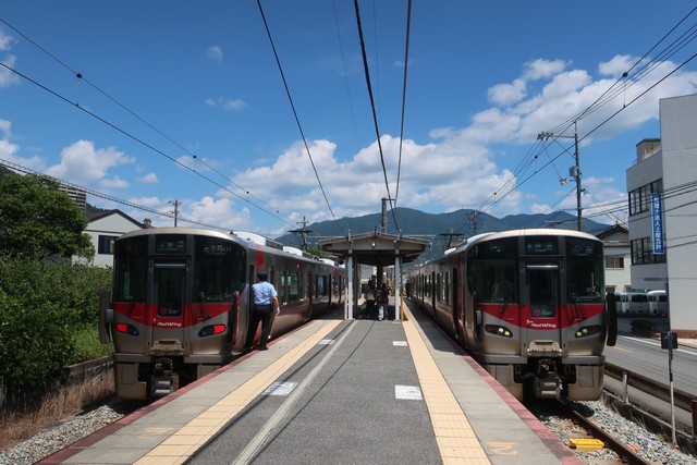 梅林駅 ホーム