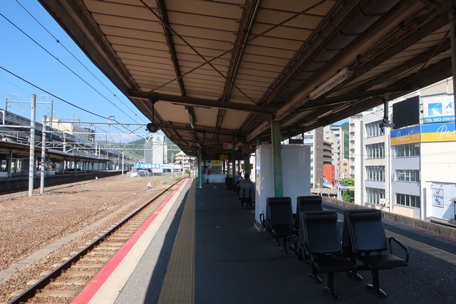 横川駅 ホーム