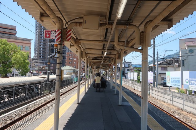 緑井駅 ホーム