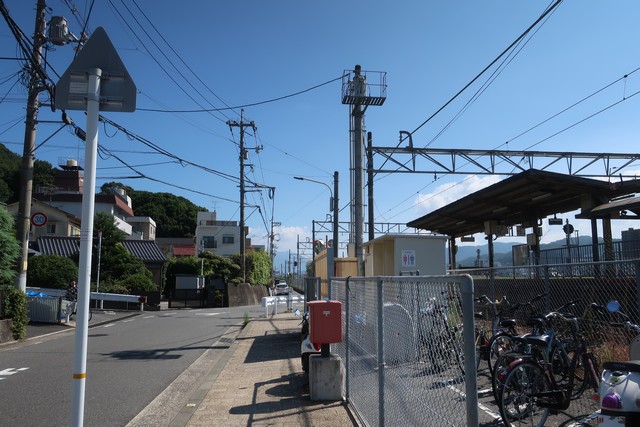 三滝駅 駅前