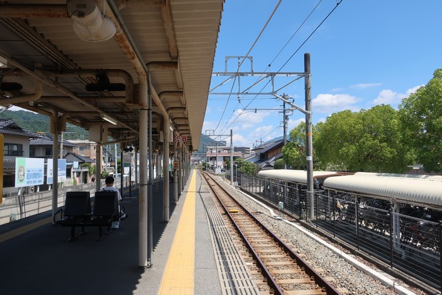 緑井駅 ホーム