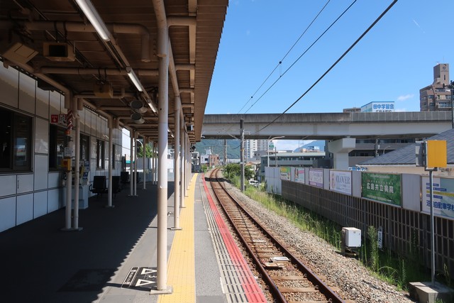 大町駅 ホーム