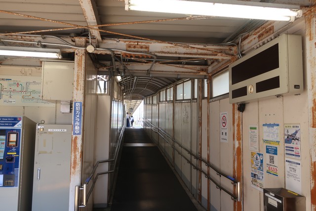 七軒茶屋駅 駅舎