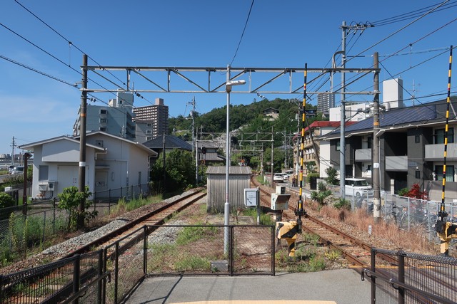 三滝駅 ホーム