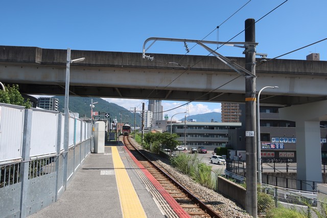 大町駅 ホーム