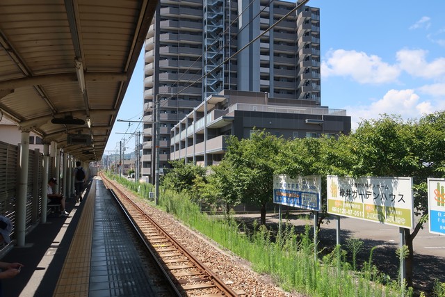 七軒茶屋駅 ホーム