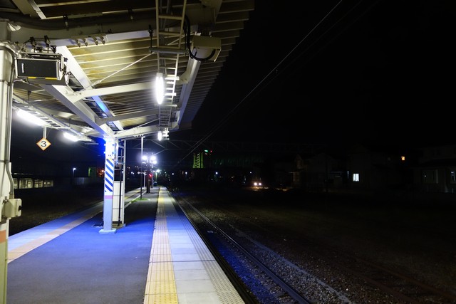 村井駅 ホーム