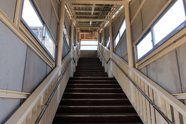 西条駅 ホーム