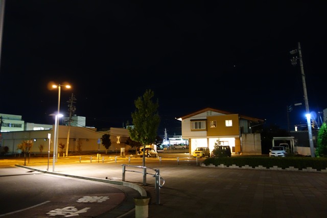 平田駅 駅前