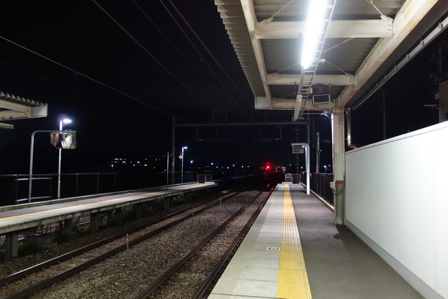 平田駅 ホーム