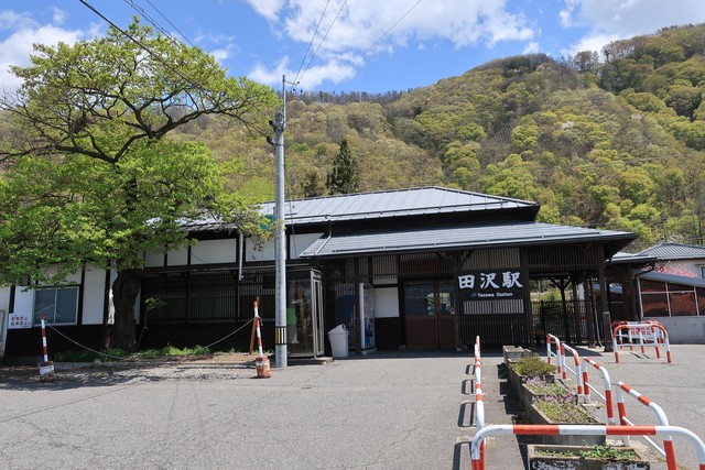 田沢駅 駅舎