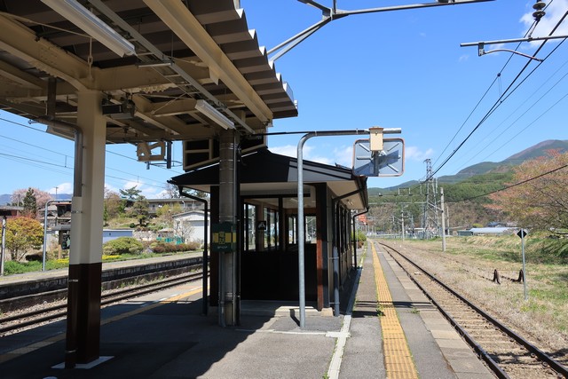 西条駅 ホーム
