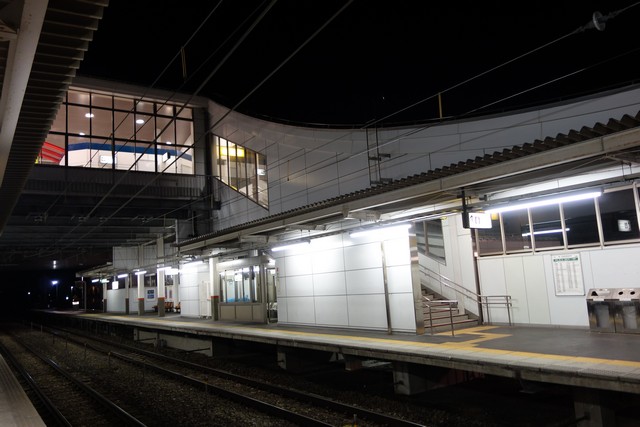 平田駅 ホーム