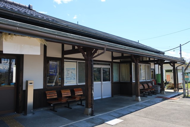 坂北駅 改札口