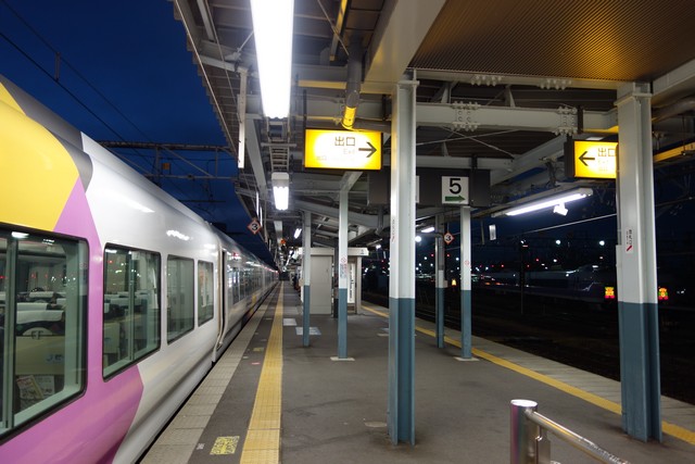 松本駅 ホーム