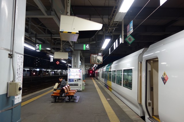 松本駅 ホーム