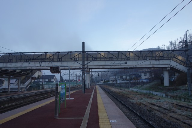 明科駅 ホーム