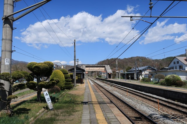 坂北駅 ホーム
