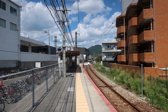 中島駅 ホーム