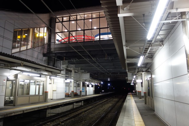 平田駅 ホーム