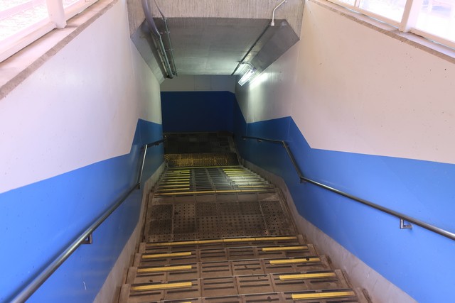 田沢駅 改札口