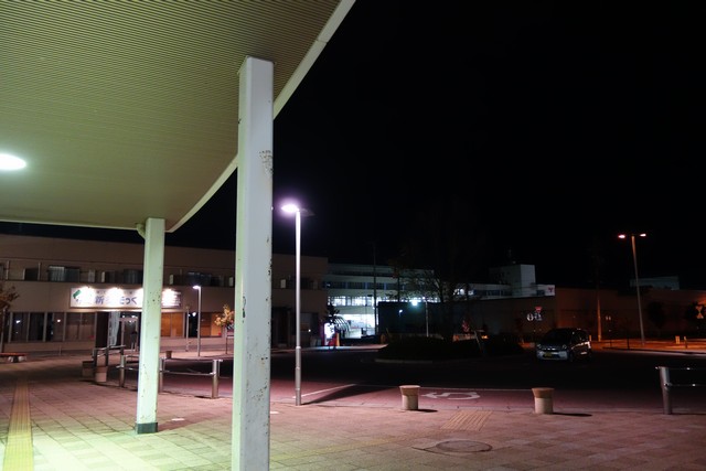 平田駅 駅前