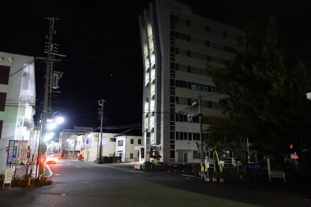 村井駅 駅前