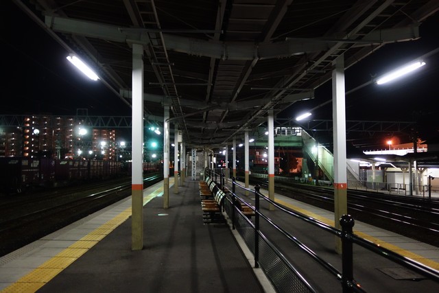 南松本駅 ホーム