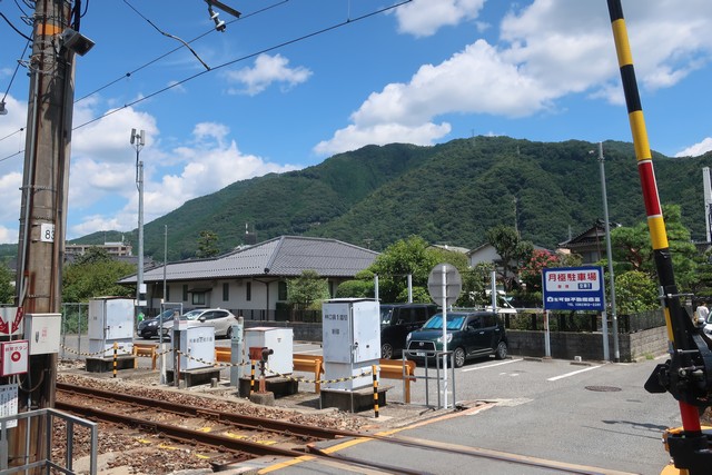 中島駅 駅前