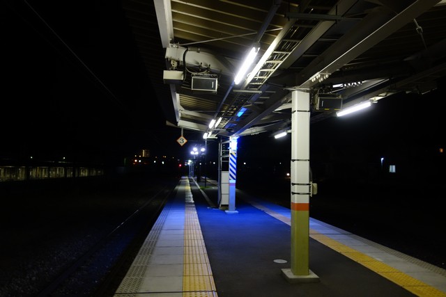 村井駅 ホーム