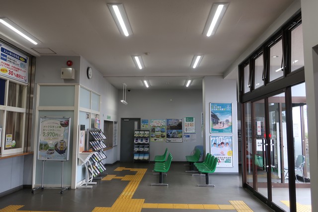 長万部駅 改札口