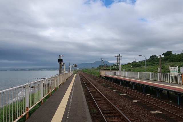 北舟岡駅 ホーム