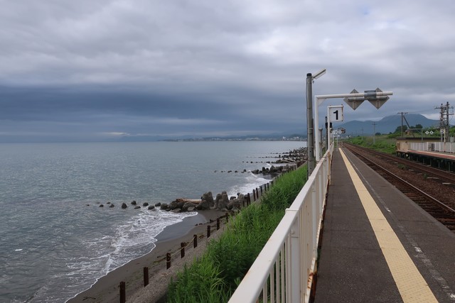 北舟岡駅 ホーム