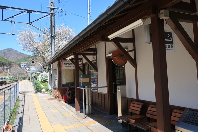 冠着駅 ホーム