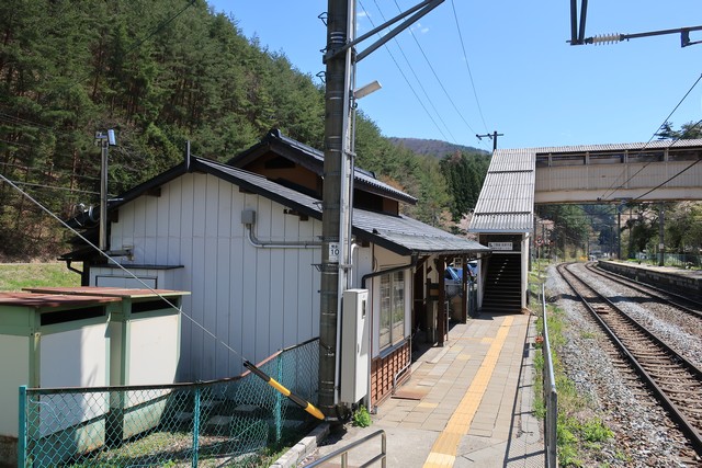 冠着駅 ホーム