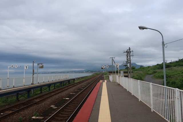 北舟岡駅 ホーム