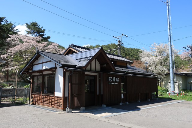 冠着駅 駅前
