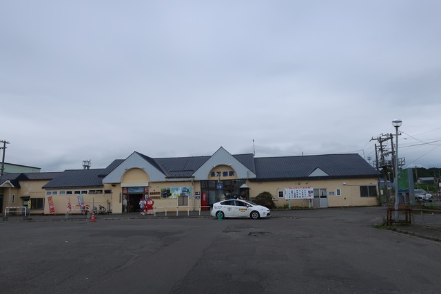 長万部駅 駅前