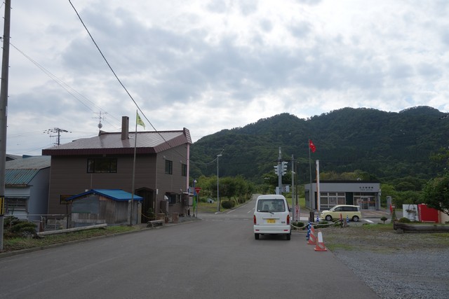 礼文駅 駅前